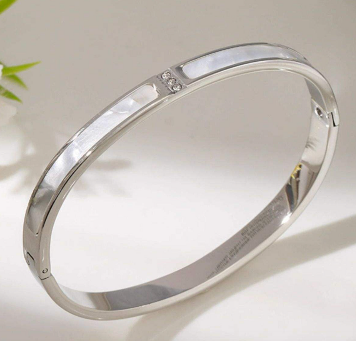 Womens Elegant Fine Bracelet